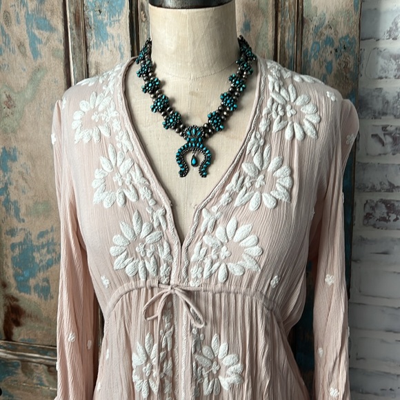 Free people size small pink dress BOHO - Picture 2 of 8